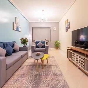 Trinity Homes - Sheikh Zayed Road Near To Financial Center Metro Station Apartment